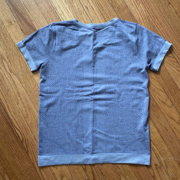 Lululemon Top - Picture 2 of 3